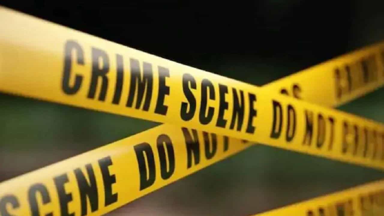 Bengaluru Murder: ಜ್ಞಾನಭಾರತಿ ಕಡೆ ಬೈಕ್ನಲ್ಲಿ ತೆರಳುತ್ತಿದ್ದಾಗ ಅಡ್ಡಗಟ್ಟಿ ವ್ಯಕ್ತಿಯ ಕತ್ತು ಕೊಯ್ದು ಪರಾರಿ Bengaluru Murder: ಜ್ಞಾನಭಾರತಿ ಕಡೆ ಬೈಕ್ನಲ್ಲಿ ತೆರಳುತ್ತಿದ್ದಾಗ ಅಡ್ಡಗಟ್ಟಿ ವ್ಯಕ್ತಿಯ ಕತ್ತು ಕೊಯ್ದು ಪರಾರಿ