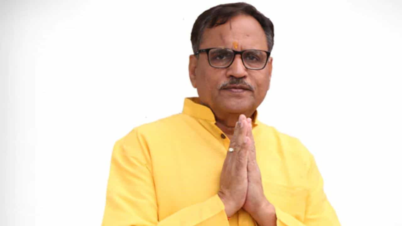 ಕಾಂಗ್ರೆಸ್ ಮುಖ್ಯ ಸಚೇತಕ ಮಹೇಶ್ ಜೋಶಿ ರಾಜೀನಾಮೆ ಅಂಗೀಕರಿಸಿದ ಅಶೋಕ್ ಗೆಹ್ಲೋಟ್ ಕಾಂಗ್ರೆಸ್ ಮುಖ್ಯ ಸಚೇತಕ ಮಹೇಶ್ ಜೋಶಿ ರಾಜೀನಾಮೆ ಅಂಗೀಕರಿಸಿದ ಅಶೋಕ್ ಗೆಹ್ಲೋಟ್
