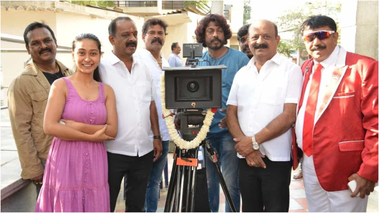 ‘ಅಥಿ ಐ ಲವ್ ಯೂ’ ಚಿತ್ರದಲ್ಲಿ ಶ್ರಾವ್ಯಾ-ಲೋಕೇಂದ್ರ ಸೂರ್ಯ; ನೆರವೇರಿತು ಮುಹೂರ್ತ ‘ಅಥಿ ಐ ಲವ್ ಯೂ’ ಚಿತ್ರದಲ್ಲಿ ಶ್ರಾವ್ಯಾ-ಲೋಕೇಂದ್ರ ಸೂರ್ಯ; ನೆರವೇರಿತು ಮುಹೂರ್ತ