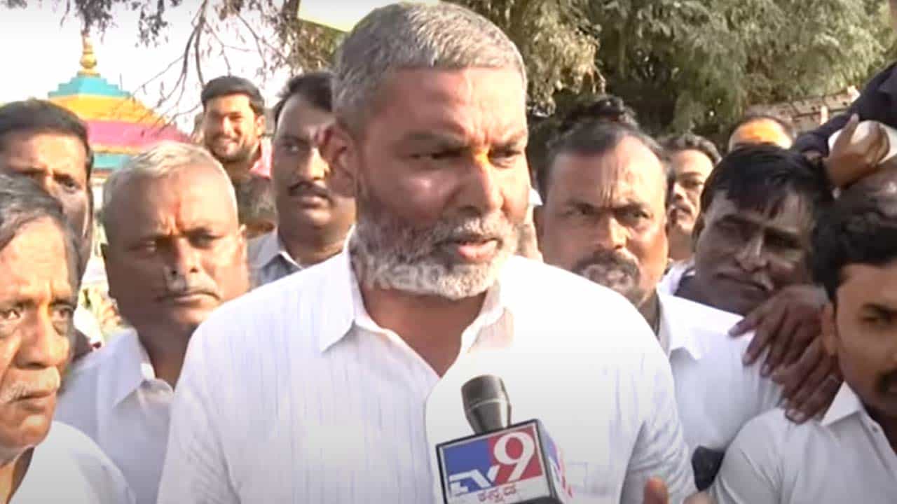 ಸಿಡಿ ರಾಜಕೀಯ ಬಿಟ್ಟು ಸ್ವಚ್ಛ ರಾಜಕೀಯ ಮಾಡುವಂತೆ ರಮೇಶ್, ಡಿಕೆಶಿ ಮತ್ತು ಲಕ್ಷ್ಮಿ ಹೆಬ್ಬಾಳ್ಕರ್ ಗೆ ಬಾಲಚಂದ್ರ ಜಾರಕಿಹೊಳಿ ಮನವಿ ಸಿಡಿ ರಾಜಕೀಯ ಬಿಟ್ಟು ಸ್ವಚ್ಛ ರಾಜಕೀಯ ಮಾಡುವಂತೆ ರಮೇಶ್, ಡಿಕೆಶಿ ಮತ್ತು ಲಕ್ಷ್ಮಿ ಹೆಬ್ಬಾಳ್ಕರ್ ಗೆ ಬಾಲಚಂದ್ರ ಜಾರಕಿಹೊಳಿ ಮನವಿ