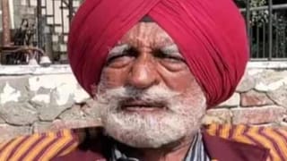 Money Rain: ಬೀದಿಯಲ್ಲಿ 500 ರೂ ನೋಟುಗಳ ಸುರಿಮಳೆ; ಮುಗಿಬಿದ್ದ ಜನರು: ವೈರಲ್ ವಿಡಿಯೋ