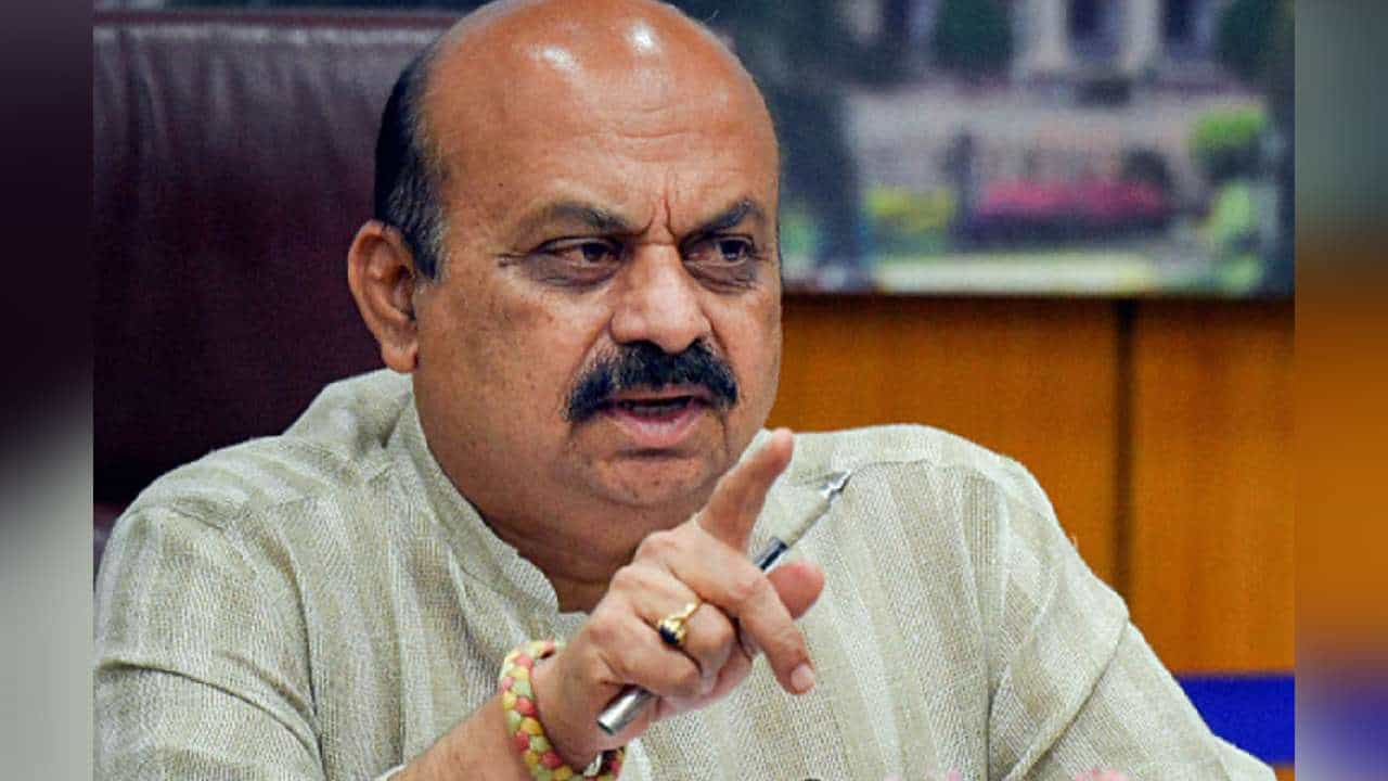 ಹಗರಣ ಮುಚ್ಚಿಹಾಕಲೆಂದೇ ಲೋಕಾಯುಕ್ತ ಮುಚ್ಚಿಸಿದ್ದ ಸಿದ್ದರಾಮಯ್ಯ; ಸಿಎಂ ಬೊಮ್ಮಾಯಿ ವಾಗ್ದಾಳಿ
