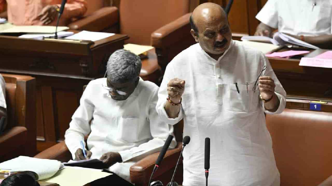 ಮಹಿಳಾ ಕೃಷಿ ಕಾರ್ಮಿಕರಿಗೆ ಗುಡ್ನ್ಯೂಸ್: ಸಹಾಯಧನ 1000 ರೂ.ಗೆ ಹೆಚ್ಚಳ, ಸದನದಲ್ಲಿ ಬೊಮ್ಮಾಯಿ ಘೋಷಣೆ ಮಹಿಳಾ ಕೃಷಿ ಕಾರ್ಮಿಕರಿಗೆ ಗುಡ್ನ್ಯೂಸ್: ಸಹಾಯಧನ 1000 ರೂ.ಗೆ ಹೆಚ್ಚಳ, ಸದನದಲ್ಲಿ ಬೊಮ್ಮಾಯಿ ಘೋಷಣೆ