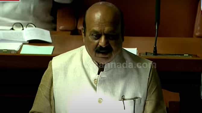Karnataka Budget 2023: ತಮ್ಮನ್ನು ಕಿಚಾಯಿಸಿದ ಸಿದ್ದರಾಮಯ್ಯಗೆ ಕಿವಿ ಮೇಲೆ ಹೂ ಇಟ್ಟುಕೊಳ್ಳದಿರುವಂತೆ ಸಲಹೆ ನೀಡಿದ ಸಿಎಂ ಬಸವರಾಜ ಬೊಮ್ಮಾಯಿ