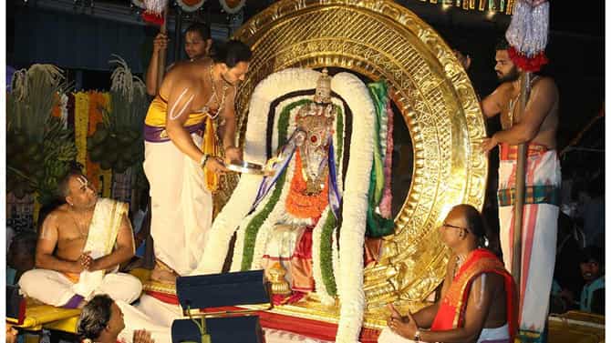 ತಿರುಪತಿ ತಿಮ್ಮಪ್ಪನ ಸನ್ನಿಧಿಯಲ್ಲಿ ಅರ್ಚಕರು ಮತ್ತು ಕ್ಷೌರಿಕರಿಂದ ಹಣ ಸುಲಿಗೆ, ನೇರವಾಗಿ TTD ಅಧಿಕಾರಿಗೆ ಭಕ್ತರಿಂದ ದೂರುಗಳ ಸುರಿಮಳೆ