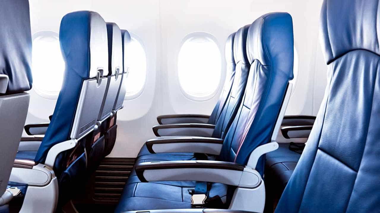Safest Seat On A Plane: ವಿಮಾನದಲ್ಲಿ ಸುರಕ್ಷಿತ ಆಸನ ಯಾವುದು? ವಾಯುಯಾನ ತಜ್ಞರು ನೀಡಿರುವ ಮಾಹಿತಿ ಇಲ್ಲಿದೆ Safest Seat On A Plane: ವಿಮಾನದಲ್ಲಿ ಸುರಕ್ಷಿತ ಆಸನ ಯಾವುದು? ವಾಯುಯಾನ ತಜ್ಞರು ನೀಡಿರುವ ಮಾಹಿತಿ ಇಲ್ಲಿದೆ