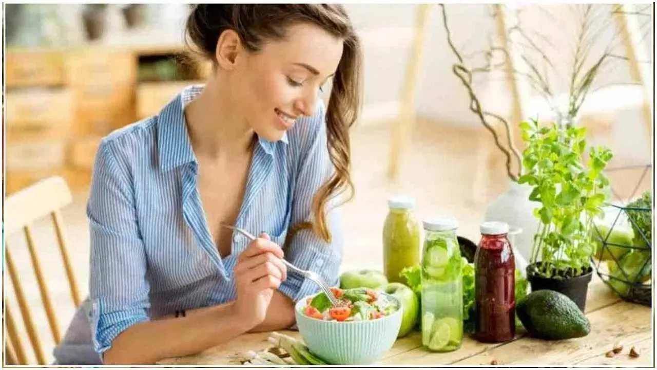 Healthy Diet: ಸ್ವಲ್ಪ ಕೆಲಸ ಮಾಡಿದರೂ ಸುಸ್ತಾಗುತ್ತಾ, ಈ ಪದಾರ್ಥಗಳನ್ನು ನಿಮ್ಮ ಆಹಾರದಲ್ಲಿ ಸೇರಿಸಿಕೊಳ್ಳಿ Healthy Diet: ಸ್ವಲ್ಪ ಕೆಲಸ ಮಾಡಿದರೂ ಸುಸ್ತಾಗುತ್ತಾ, ಈ ಪದಾರ್ಥಗಳನ್ನು ನಿಮ್ಮ ಆಹಾರದಲ್ಲಿ ಸೇರಿಸಿಕೊಳ್ಳಿ