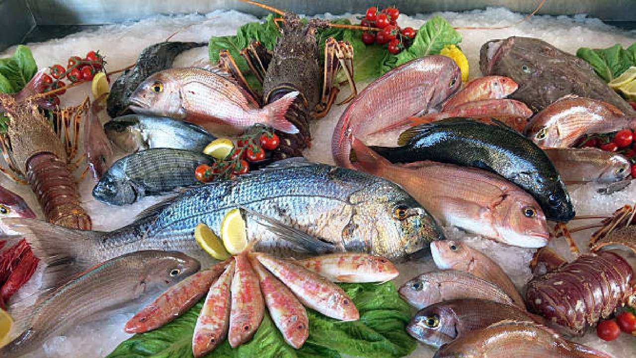 Processed fish is not good for health Here are some simple tips to buy fresh fish details in kannada
