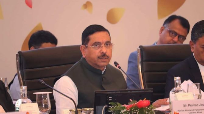 G20: ಪ್ರಸ್ತುತ ಆರ್ಥಿಕತೆಗೆ ರಿಡ್ಯೂಸ್, ರಿಯೂಸ್, ರೀಸೈಕಲ್ ಎನರ್ಜಿ ನೀತಿ ಅನುಸರಿಸುವುದು ಜಿ 20 ರಾಷ್ಟ್ರಗಳಿಗೆ ಅತ್ಯಗತ್ಯ - ಕಲ್ಲಿದ್ದಲು ಸಚಿವ ಪ್ರಲ್ಹಾದ್ ಜೋಶಿ G20: ಪ್ರಸ್ತುತ ಆರ್ಥಿಕತೆಗೆ ರಿಡ್ಯೂಸ್, ರಿಯೂಸ್, ರೀಸೈಕಲ್ ಎನರ್ಜಿ ನೀತಿ ಅನುಸರಿಸುವುದು ಜಿ 20 ರಾಷ್ಟ್ರಗಳಿಗೆ ಅತ್ಯಗತ್ಯ - ಕಲ್ಲಿದ್ದಲು ಸಚಿವ ಪ್ರಲ್ಹಾದ್ ಜೋಶಿ