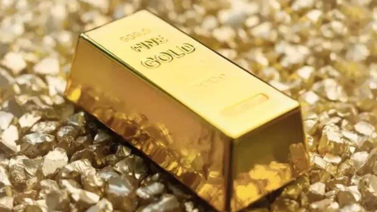 Gold Price Today: ಚಿನ್ನದ ಬೆಲೆ 400 ರೂ ಇಳಿಕೆ; ಕರ್ನಾಟಕದಲ್ಲಿ ಎಷ್ಟಾಗಿದೆ ಚಿನ್ನ, ಬೆಳ್ಳಿ ಬೆಲೆ?