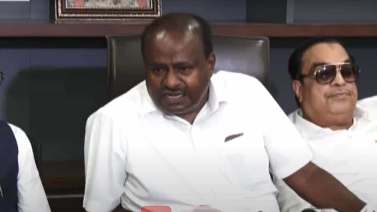 JDS Politics: ಅರಸೀಕೆರೆಯಲ್ಲಿ ಜೆಡಿಎಸ್ ಸಮಾವೇಶ; ಭವಾನಿ ರೇವಣ್ಣ ಟಿಕೆಟ್ ಭವಿಷ್ಯ ಇಂದೇ ನಿರ್ಧಾರ ಸಾಧ್ಯತೆ JDS Politics: ಅರಸೀಕೆರೆಯಲ್ಲಿ ಜೆಡಿಎಸ್ ಸಮಾವೇಶ; ಭವಾನಿ ರೇವಣ್ಣ ಟಿಕೆಟ್ ಭವಿಷ್ಯ ಇಂದೇ ನಿರ್ಧಾರ ಸಾಧ್ಯತೆ