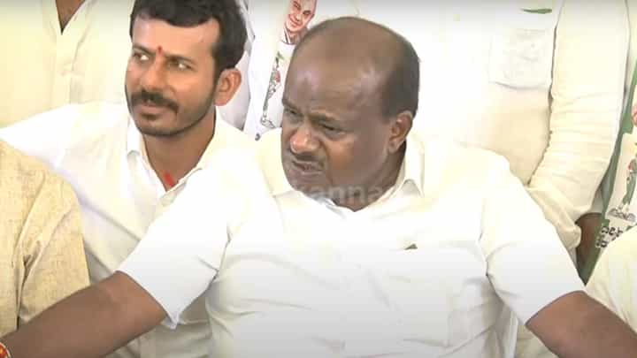 Assembly Polls | ಹಾಸನದ ರಾಜಕಾರಣಕ್ಕೆ ಪ್ರಸ್ತುತವಾಗಿ ಭವಾನಿ ರೇವಣ್ಣ ಅನಿವಾರ್ಯ ಅಲ್ಲ: ಹೆಚ್ ಡಿ ಕುಮಾರಸ್ವಾಮಿ Assembly Polls | ಹಾಸನದ ರಾಜಕಾರಣಕ್ಕೆ ಪ್ರಸ್ತುತವಾಗಿ ಭವಾನಿ ರೇವಣ್ಣ ಅನಿವಾರ್ಯ ಅಲ್ಲ: ಹೆಚ್ ಡಿ ಕುಮಾರಸ್ವಾಮಿ