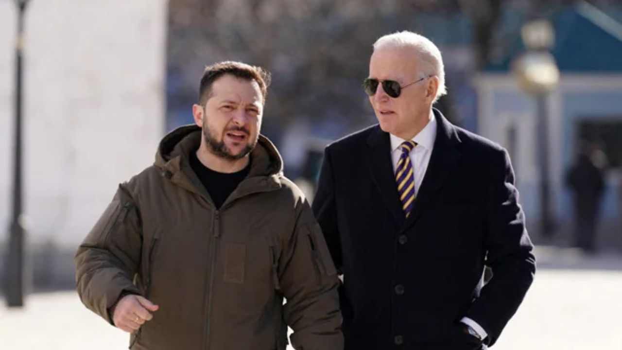 Joe Biden Secret Trip To Ukraine: ಅಮೆರಿಕ ಅಧ್ಯಕ್ಷ ಜೋ ಬೈಡನ್ ಉಕ್ರೇನ್ ಭೇಟಿ ಎಷ್ಟು ಸೀಕ್ರೆಟ್ ಆಗಿ ನಡೆದಿತ್ತು ಗೊತ್ತಾ? ಇಲ್ಲಿದೆ ಮಾಹಿತಿ Joe Biden Secret Trip To Ukraine: ಅಮೆರಿಕ ಅಧ್ಯಕ್ಷ ಜೋ ಬೈಡನ್ ಉಕ್ರೇನ್ ಭೇಟಿ ಎಷ್ಟು ಸೀಕ್ರೆಟ್ ಆಗಿ ನಡೆದಿತ್ತು ಗೊತ್ತಾ? ಇಲ್ಲಿದೆ ಮಾಹಿತಿ