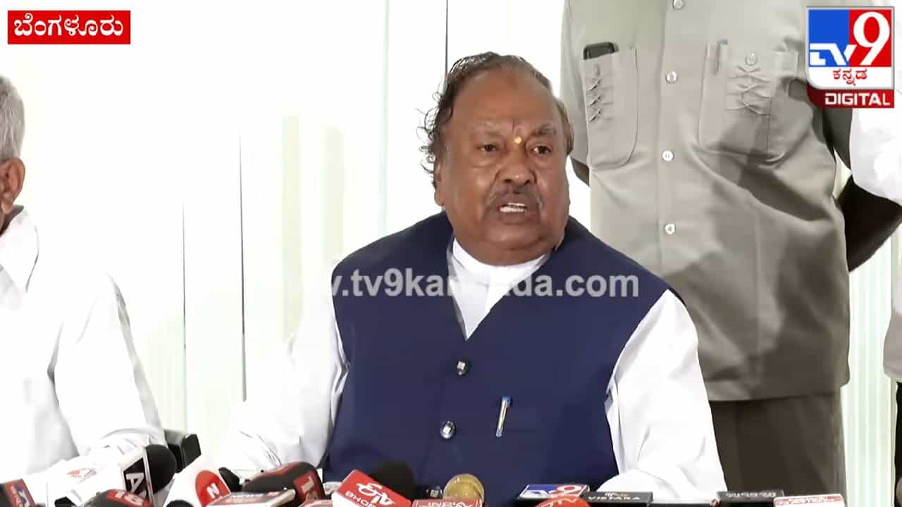 ಷಡಕ್ಷರಿಯನ್ನು ಯಡಿಯೂರಪ್ಪ ಎತ್ತಿಕಟ್ಟಿದ್ದಾರೆ ಎನ್ನುವುದು ಕಾಂಗ್ರೆಸ್ ಕುತಂತ್ರ; ಶಾಸಕ ಕೆ.ಎಸ್.ಈಶ್ವರಪ್ಪ ತಿರುಗೇಟು ಷಡಕ್ಷರಿಯನ್ನು ಯಡಿಯೂರಪ್ಪ ಎತ್ತಿಕಟ್ಟಿದ್ದಾರೆ ಎನ್ನುವುದು ಕಾಂಗ್ರೆಸ್ ಕುತಂತ್ರ; ಶಾಸಕ ಕೆ.ಎಸ್.ಈಶ್ವರಪ್ಪ ತಿರುಗೇಟು