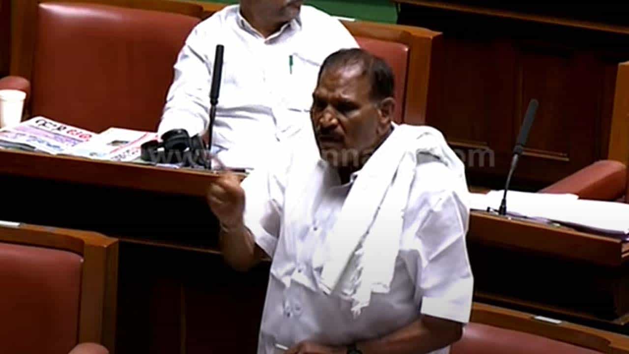ಕಾಂಗ್ರೆಸ್ ಸೇರುವುದು ನಿಜ, ಆದರೆ ಮಾ. 5ಕ್ಕಲ್ಲ; ಶಿವಲಿಂಗೇಗೌಡ ಸ್ಪಷ್ಟನೆ ಕಾಂಗ್ರೆಸ್ ಸೇರುವುದು ನಿಜ, ಆದರೆ ಮಾ. 5ಕ್ಕಲ್ಲ; ಶಿವಲಿಂಗೇಗೌಡ ಸ್ಪಷ್ಟನೆ