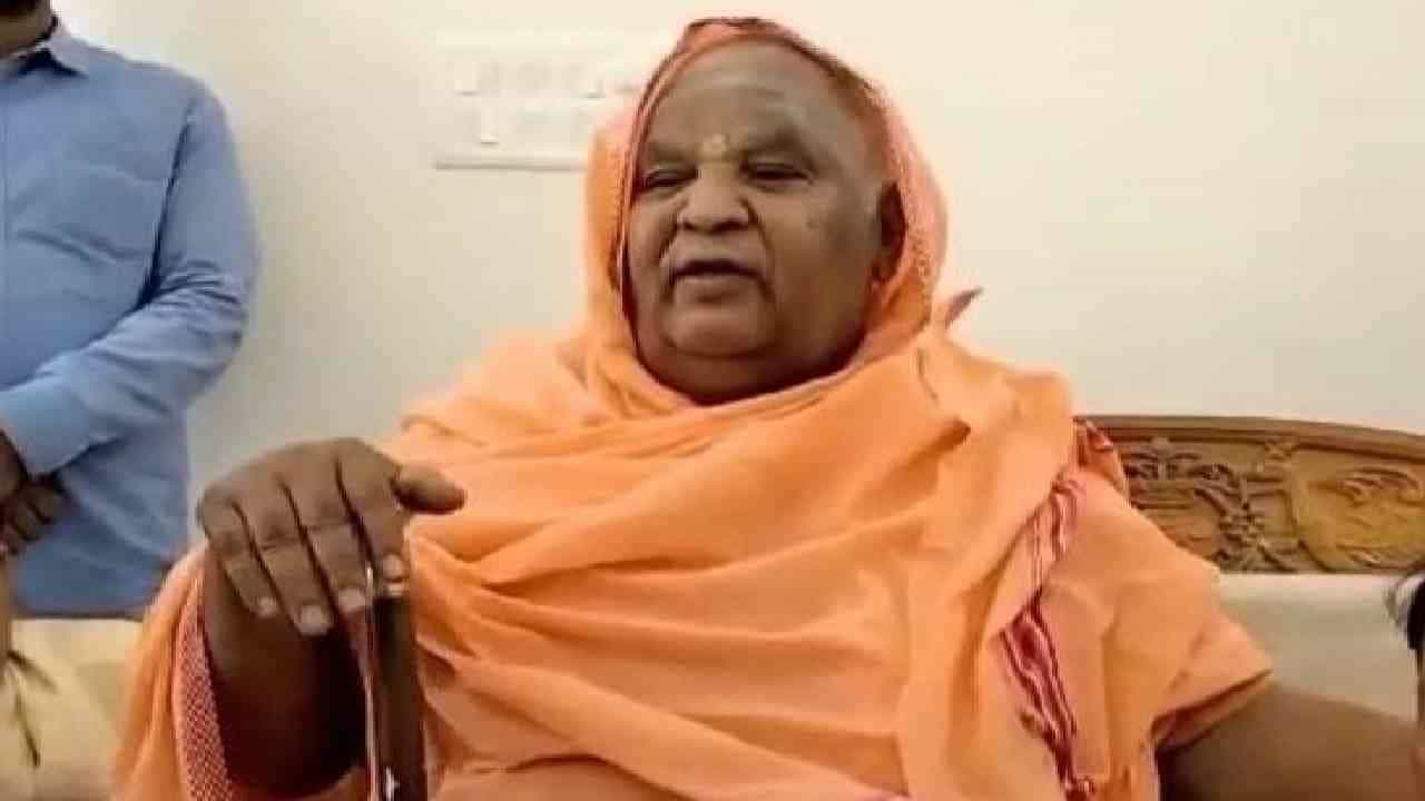 ಪಕ್ಷಾಂತರಗಳು ಇರುತ್ತವೆ, ರಾಜಕೀಯ ಪಕ್ಷಗಳು ಒಡೆಯುತ್ತವೆ, ಆದ್ರೂ ಒಂದು ಪಕ್ಷ ಅಧಿಕಾರಕ್ಕೆ ಬರುತ್ತದೆ: ಕೋಡಿಶ್ರೀ ಮತ್ತೊಂದು ಭವಿಷ್ಯ ಪಕ್ಷಾಂತರಗಳು ಇರುತ್ತವೆ, ರಾಜಕೀಯ ಪಕ್ಷಗಳು ಒಡೆಯುತ್ತವೆ, ಆದ್ರೂ ಒಂದು ಪಕ್ಷ ಅಧಿಕಾರಕ್ಕೆ ಬರುತ್ತದೆ: ಕೋಡಿಶ್ರೀ ಮತ್ತೊಂದು ಭವಿಷ್ಯ