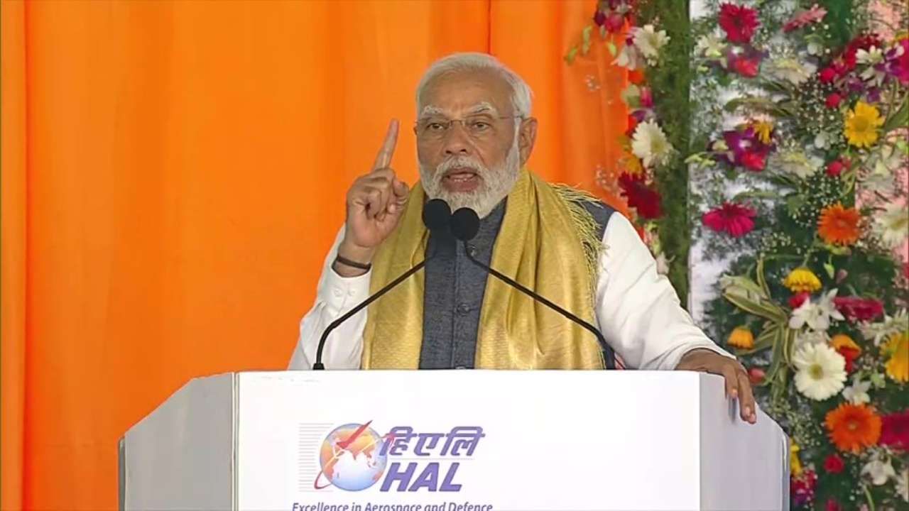 PM Modi in Karnataka Live: ಕರ್ನಾಟಕದ ರಾಗಿ ರೊಟ್ಟಿ, ರಾಗಿಮುದ್ದೆ ಸ್ವಾದದ ಬಗ್ಗೆ ಪ್ರಸ್ತಾಪಿಸಿರುವ ಮೋದಿ ಭಾಷಣದ ಮುಖ್ಯಾಂಶಗಳು