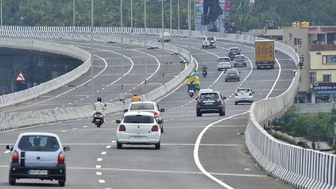 Mysuru Bengaluru Expressway Toll: ಮೈಸೂರು-ಬೆಂಗಳೂರು ಎಕ್ಸ್ಪ್ರೆಸ್ ವೇನಲ್ಲಿ ಫೆ.15ರೊಳಗೆ ಟೋಲ್ ಸಂಗ್ರಹಿಸಲು ನಿರ್ಧಾರ Mysuru Bengaluru Expressway Toll: ಮೈಸೂರು-ಬೆಂಗಳೂರು ಎಕ್ಸ್ಪ್ರೆಸ್ ವೇನಲ್ಲಿ ಫೆ.15ರೊಳಗೆ ಟೋಲ್ ಸಂಗ್ರಹಿಸಲು ನಿರ್ಧಾರ