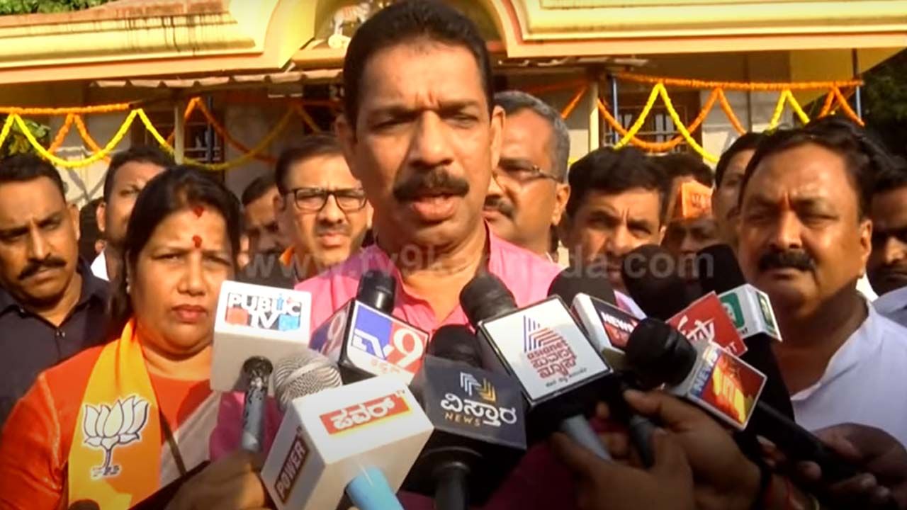 ಸಿದ್ದರಾಮಯ್ಯ ಮುಖ್ಯಮಂತ್ರಿಯಾಗಿದ್ದಾಗಲೇ ಹೆಚ್ಚು ಹಿಂದೂ ಯುವಕರ ಹತ್ಯೆ ನಡೆದವು: ನಳಿನ್ ಕುಮಾರ್ ಕಟೀಲ್ ಸಿದ್ದರಾಮಯ್ಯ ಮುಖ್ಯಮಂತ್ರಿಯಾಗಿದ್ದಾಗಲೇ ಹೆಚ್ಚು ಹಿಂದೂ ಯುವಕರ ಹತ್ಯೆ ನಡೆದವು: ನಳಿನ್ ಕುಮಾರ್ ಕಟೀಲ್