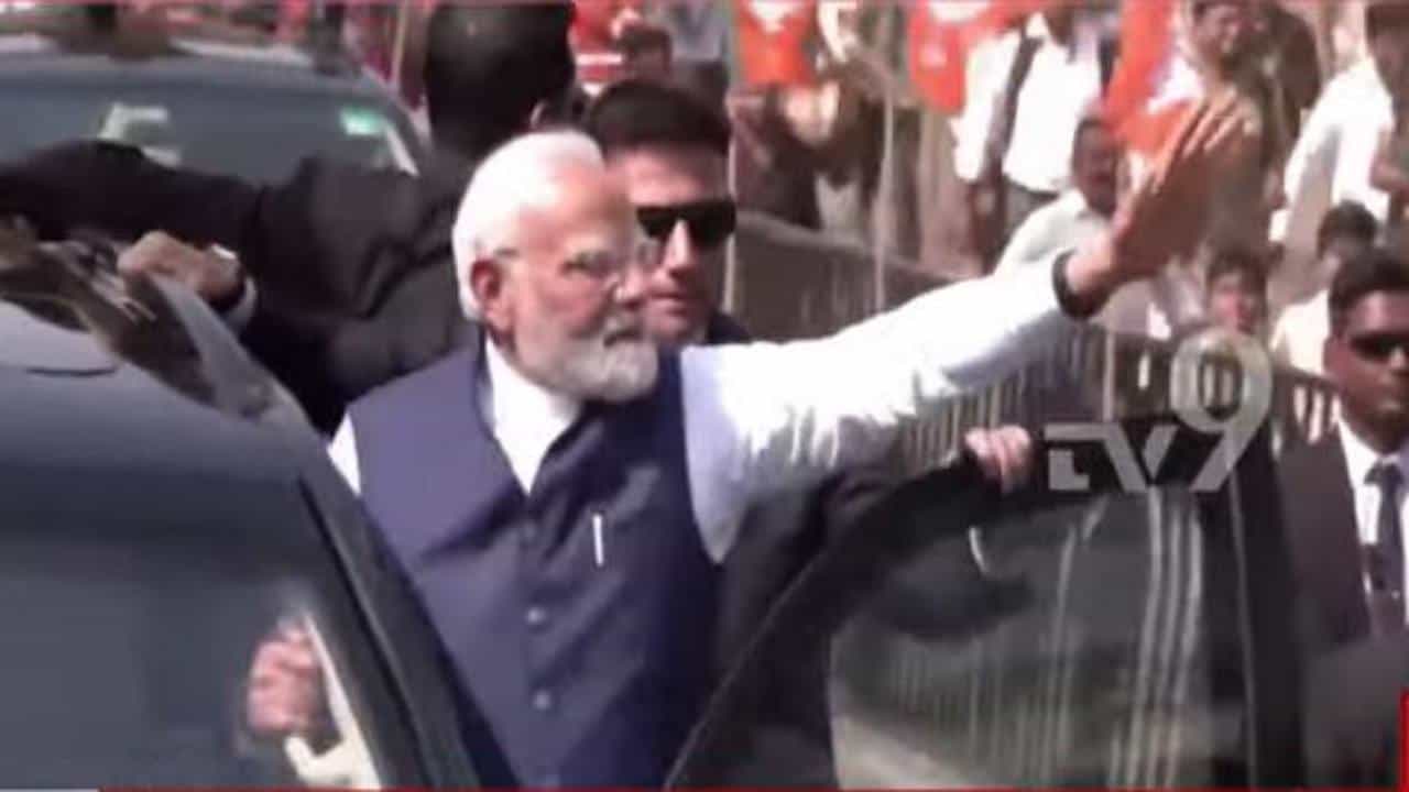 PM Modi Karnataka Visit Highlights: ಶಿವಮೊಗ್ಗ, ಬೆಳಗಾವಿಗೆ ಭೇಟಿ ನೀಡಿ ವಾಪಸಾದ ಮೋದಿ; ಇಲ್ಲಿವೆ ಹೈಲೈಟ್ಸ್ PM Modi Karnataka Visit Highlights: ಶಿವಮೊಗ್ಗ, ಬೆಳಗಾವಿಗೆ ಭೇಟಿ ನೀಡಿ ವಾಪಸಾದ ಮೋದಿ; ಇಲ್ಲಿವೆ ಹೈಲೈಟ್ಸ್