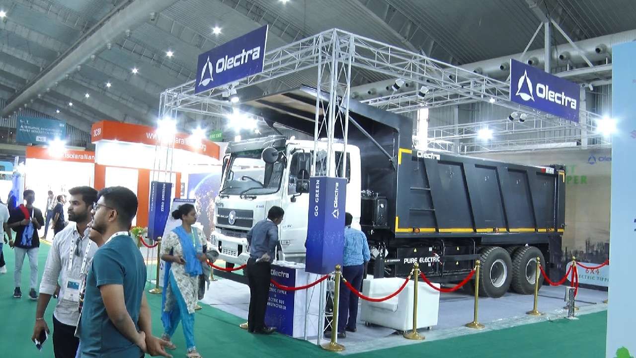 Bengaluru BIEC PM Modi inaugurated India Energy Week Electric-powered tipper that caught attention details in kannada 
