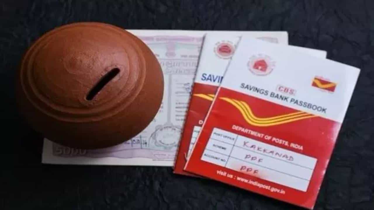 Post Office Savings: ಆನ್ಲೈನ್, ಆಫ್ಲೈನ್ನಲ್ಲಿ ಅಂಚೆ ಕಚೇರಿ ಉಳಿತಾಯ ಖಾತೆ ಬ್ಯಾಲೆನ್ಸ್ ಪರಿಶೀಲಿಸಲು ಹೀಗೆ ಮಾಡಿ Post Office Savings: ಆನ್ಲೈನ್, ಆಫ್ಲೈನ್ನಲ್ಲಿ ಅಂಚೆ ಕಚೇರಿ ಉಳಿತಾಯ ಖಾತೆ ಬ್ಯಾಲೆನ್ಸ್ ಪರಿಶೀಲಿಸಲು ಹೀಗೆ ಮಾಡಿ