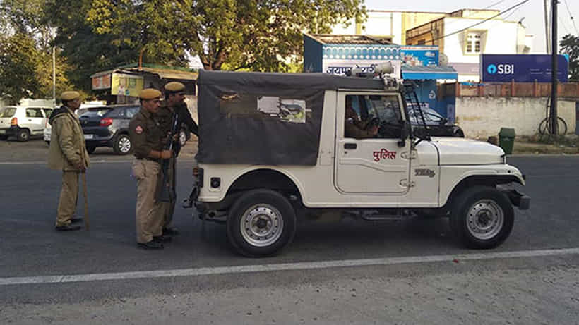 ರಾಜಸ್ಥಾನ: ಬಾಲಕಿಯನ್ನು ಭೇಟಿಯಾಗಲು ಹೋಗಿದ್ದ ಯುವಕನಿಗೆ ಥಳಿಸಿ, ಮೂತ್ರ ಕುಡಿಸಿದ ಗ್ರಾಮಸ್ಥರು