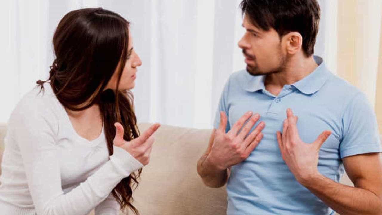 Relationship: ಕೇವಲ ಪ್ರೀತಿ ಮಾತ್ರವಲ್ಲ, ಈ 4 ವಿಷಯಗಳ ಕೊರತೆಯು ನಿಮ್ಮ ಸಂಬಂಧವನ್ನು ದುರ್ಬಲಗೊಳಿಸುತ್ತೆ Relationship: ಕೇವಲ ಪ್ರೀತಿ ಮಾತ್ರವಲ್ಲ, ಈ 4 ವಿಷಯಗಳ ಕೊರತೆಯು ನಿಮ್ಮ ಸಂಬಂಧವನ್ನು ದುರ್ಬಲಗೊಳಿಸುತ್ತೆ