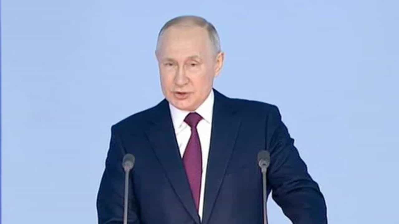 Russia Ukraine War: ನಾವು ಮತ್ತೆ ಉಕ್ರೇನ್ ಮೇಲೆ ದಾಳಿ ಮಾಡುತ್ತೇವೆ, ಪರೋಕ್ಷವಾಗಿ ಅಮೆರಿಕ ವಿರುದ್ಧ ಗುಡುಗಿದ ಪುಟಿನ್ Russia Ukraine War: ನಾವು ಮತ್ತೆ ಉಕ್ರೇನ್ ಮೇಲೆ ದಾಳಿ ಮಾಡುತ್ತೇವೆ, ಪರೋಕ್ಷವಾಗಿ ಅಮೆರಿಕ ವಿರುದ್ಧ ಗುಡುಗಿದ ಪುಟಿನ್