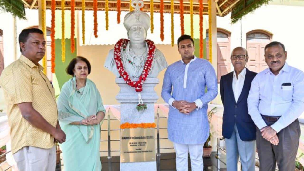 NEP 2020 ಜಯಚಾಮರಾಜೇಂದ್ರ ಅರಸು ಬೋರ್ಡಿಂಗ್ ಶಾಲೆ ಮರುನಾಮಕರಣದೊಂದಿಗೆ ಪುನರಾರಂಭ NEP 2020 ಜಯಚಾಮರಾಜೇಂದ್ರ ಅರಸು ಬೋರ್ಡಿಂಗ್ ಶಾಲೆ ಮರುನಾಮಕರಣದೊಂದಿಗೆ ಪುನರಾರಂಭ