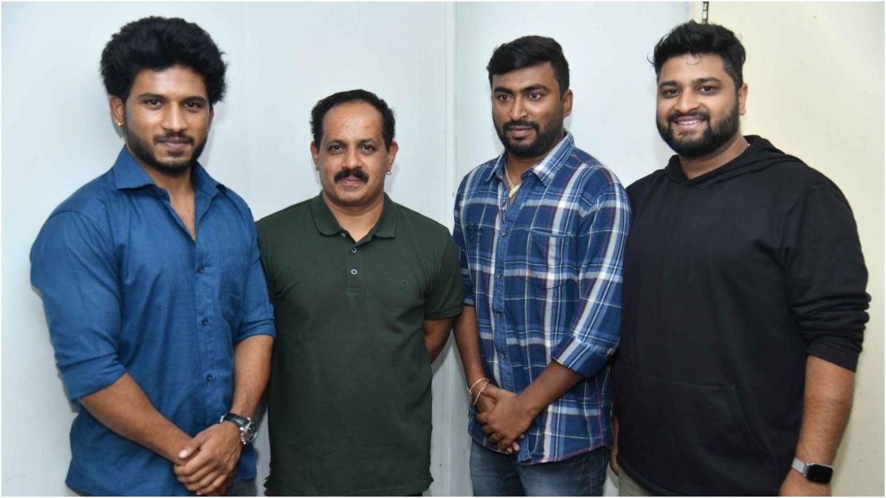 Satya Hegde: ಹೊಸಬರಿಗೆ ಬೆನ್ನೆಲುಬಾಗಿ ನಿಂತ ‘ಸತ್ಯ ಹೆಗಡೆ ಸ್ಡುಡಿಯೋಸ್’; ಕಿರುಚಿತ್ರಗಳಿಗೆ ಸಿಗುತ್ತಿದೆ ಬೆಸ್ಟ್ ವೇದಿಕೆ Satya Hegde: ಹೊಸಬರಿಗೆ ಬೆನ್ನೆಲುಬಾಗಿ ನಿಂತ ‘ಸತ್ಯ ಹೆಗಡೆ ಸ್ಡುಡಿಯೋಸ್’; ಕಿರುಚಿತ್ರಗಳಿಗೆ ಸಿಗುತ್ತಿದೆ ಬೆಸ್ಟ್ ವೇದಿಕೆ