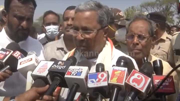 Non Veg Food Row; ಮಾಂಸ ತಿನ್ನೋದು, ದೇವಸ್ಥಾನಕ್ಕೆ ಹೋಗೋದು ಚರ್ಚೆಯ ವಿಷಯಗಳೇ ಅಲ್ಲ: ಸಿದ್ದರಾಮಯ್ಯ Non Veg Food Row; ಮಾಂಸ ತಿನ್ನೋದು, ದೇವಸ್ಥಾನಕ್ಕೆ ಹೋಗೋದು ಚರ್ಚೆಯ ವಿಷಯಗಳೇ ಅಲ್ಲ: ಸಿದ್ದರಾಮಯ್ಯ