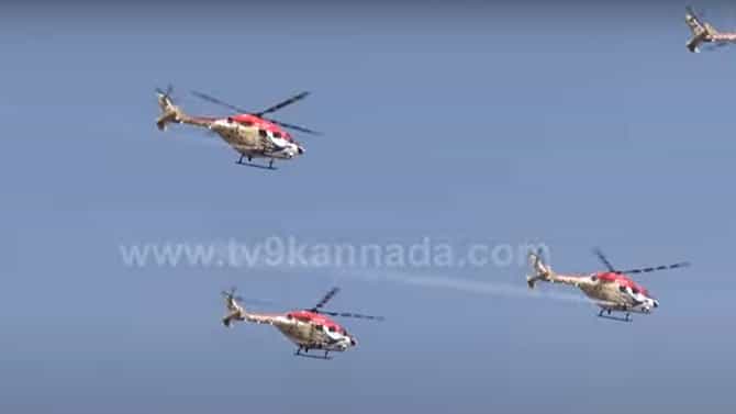 Aero India-2023: ಆಗಸದಲ್ಲಿ ಲೋಹದ ಹಕ್ಕಿಗಳು ಪ್ರದರ್ಶಿಸುತ್ತಿರುವ ಚಮತ್ಕಾರ ಕಂಡು ಜನರಲ್ಲಿ ರೋಮಾಂಚನ, ದಿಗಿಲು!