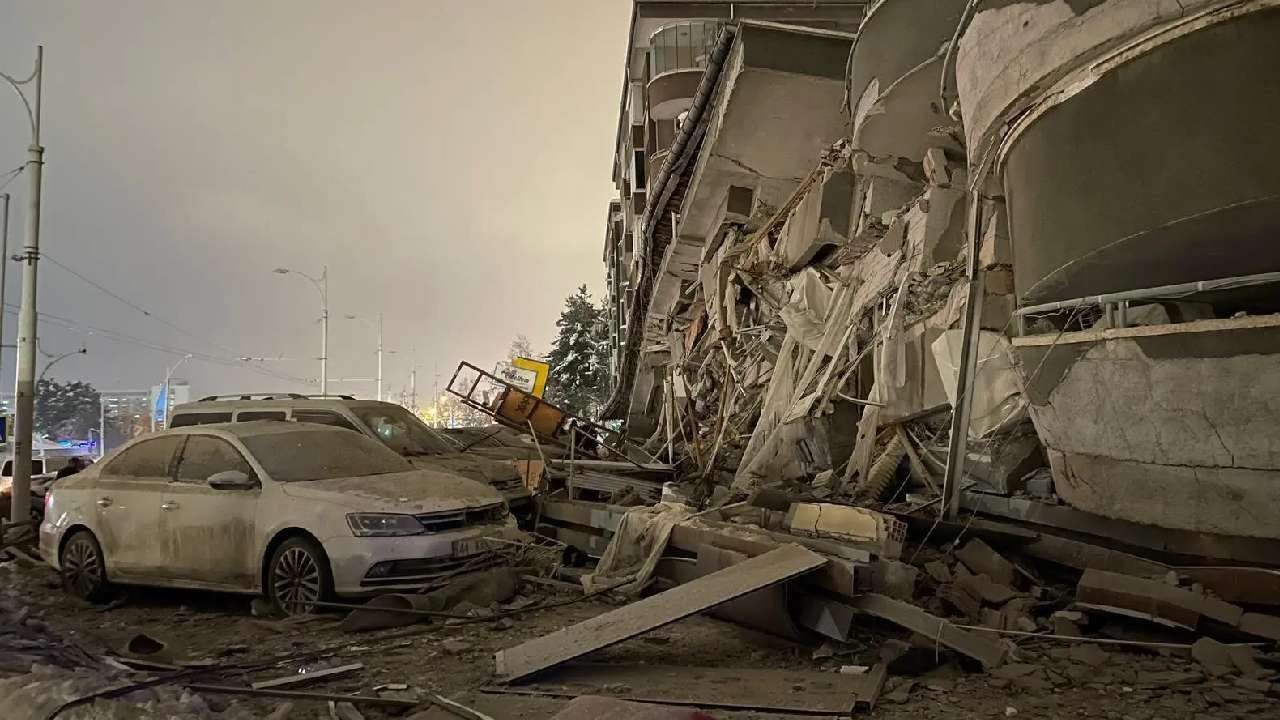 Turkey and Syria earthquake More than 1,900 deaths Here are the earthquake photos
