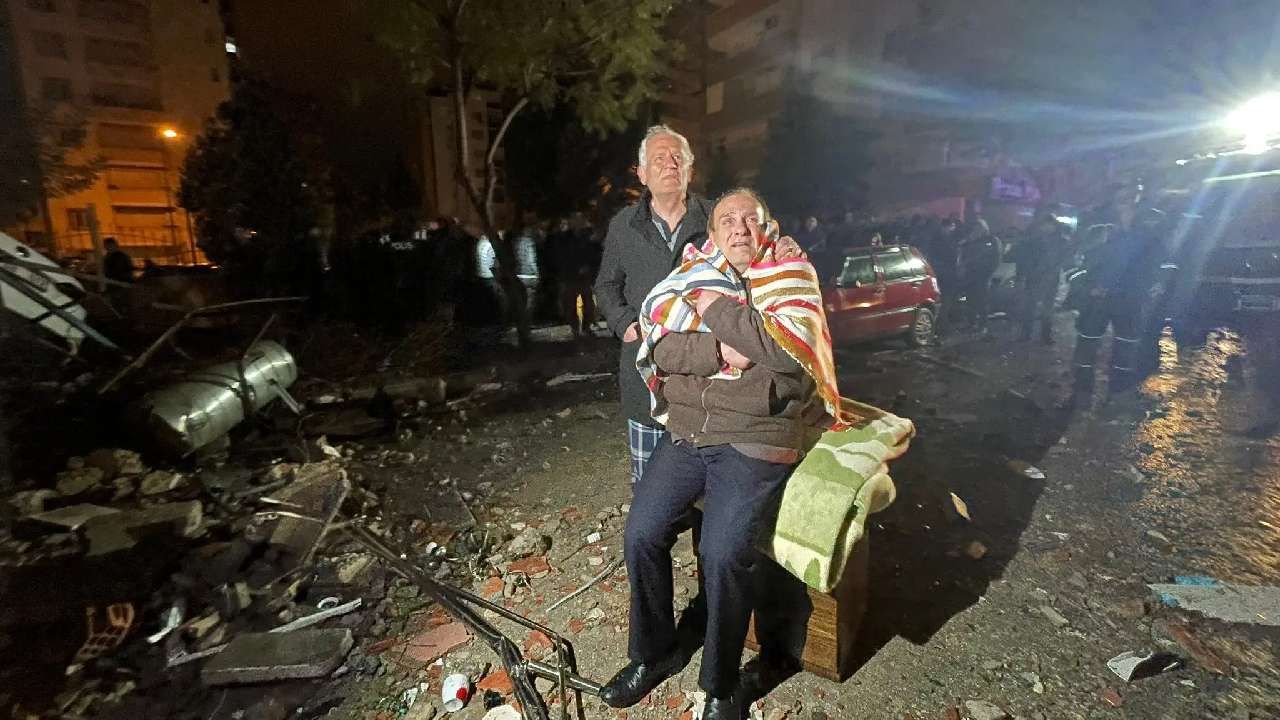 Turkey and Syria earthquake More than 1,900 deaths Here are the earthquake photos
