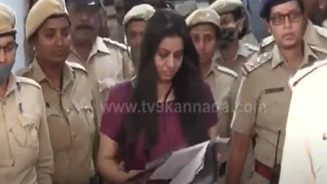IAS vs IPS: ಡಿ. ರೂಪಾ ಪ್ರತಿದೂರು, ಇನ್ನೂ ಸಾಕಷ್ಟು ದಾಖಲೆಗಳು ಸಲ್ಲಿಸುವೆ: ಮುಖ್ಯ ಕಾರ್ಯದರ್ಶಿ ಜೊತೆ 35 ನಿಮಿಷ ಚರ್ಚೆ