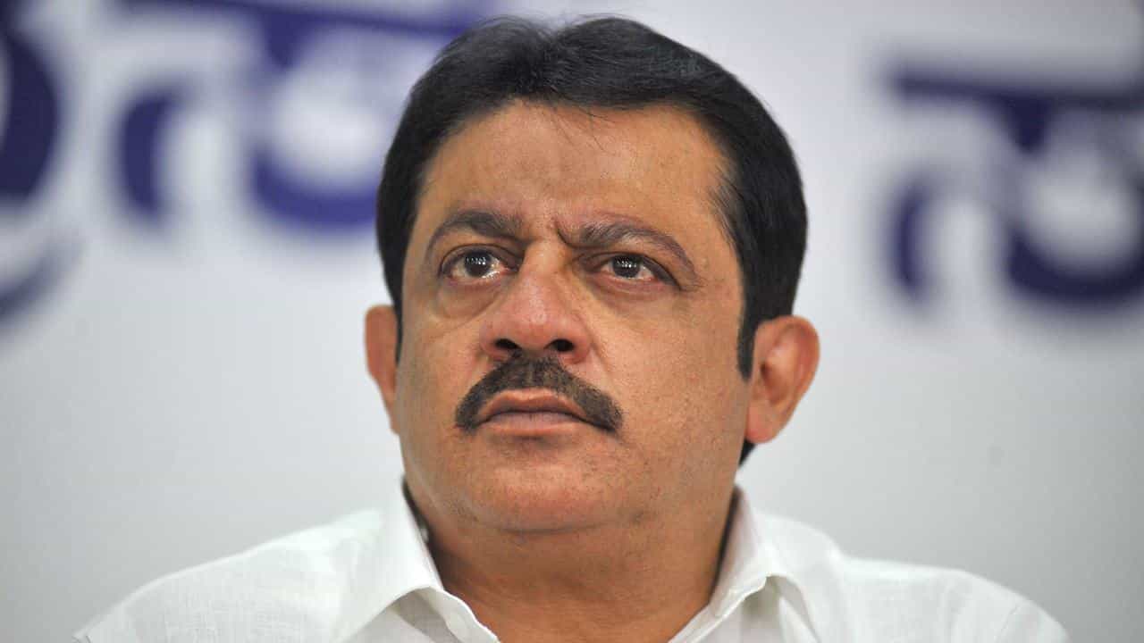 ಜೆಡಿಎಸ್ಗೆ ಮತ ಹಾಕಿದರೆ ನೀವು ಬಿಜೆಪಿಗೆ ಮತ ಹಾಕಿದಂತೆ: ಶಾಸಕ ಜಮೀರ್ ಅಹ್ಮದ್ ಜೆಡಿಎಸ್ಗೆ ಮತ ಹಾಕಿದರೆ ನೀವು ಬಿಜೆಪಿಗೆ ಮತ ಹಾಕಿದಂತೆ: ಶಾಸಕ ಜಮೀರ್ ಅಹ್ಮದ್