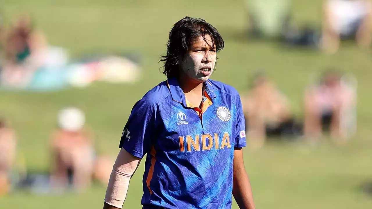 WIPL 2023: ಮುಂಬೈ ಇಂಡಿಯನ್ಸ್ ತಂಡದ ಕೋಚ್ ಆಗಿ ಜೂಲನ್ ಗೋಸ್ವಾಮಿ ನೇಮಕ WIPL 2023: ಮುಂಬೈ ಇಂಡಿಯನ್ಸ್ ತಂಡದ ಕೋಚ್ ಆಗಿ ಜೂಲನ್ ಗೋಸ್ವಾಮಿ ನೇಮಕ