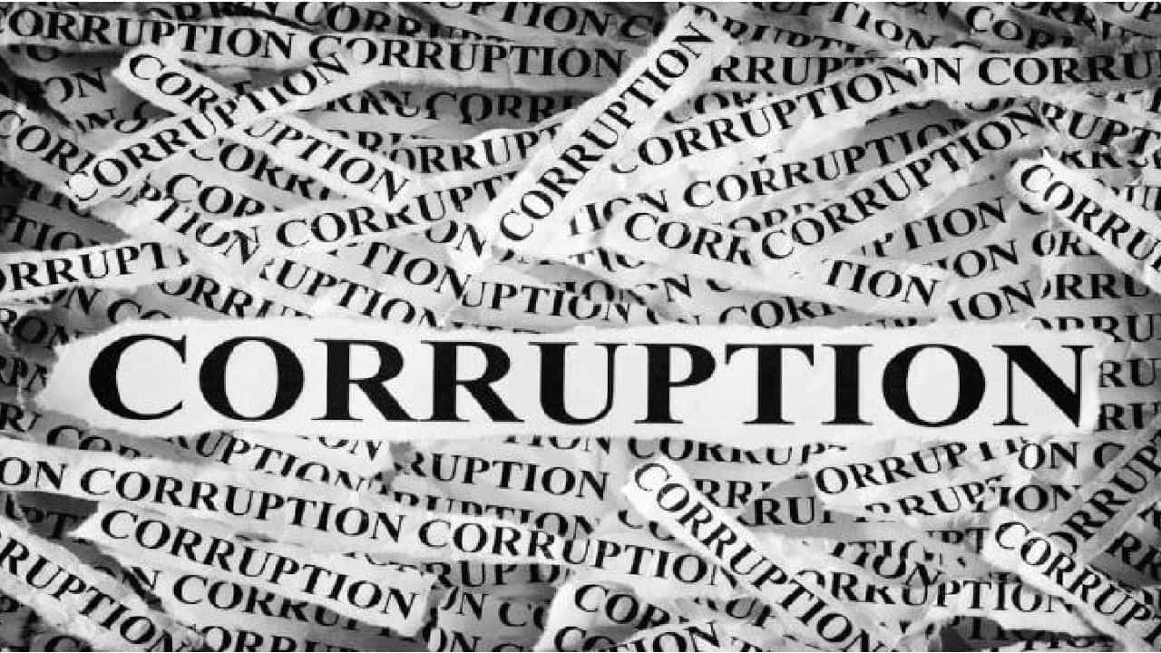 Lokayukta Raid: ಲಂಚ ಪಡೆಯುತ್ತಿದ್ದ ಸರ್ಕಾರಿ ವಿಶೇಷ ಅಭಿಯೋಜಕಿ ಲೋಕಾಯುಕ್ತರ ವಶ Lokayukta Raid: ಲಂಚ ಪಡೆಯುತ್ತಿದ್ದ ಸರ್ಕಾರಿ ವಿಶೇಷ ಅಭಿಯೋಜಕಿ ಲೋಕಾಯುಕ್ತರ ವಶ