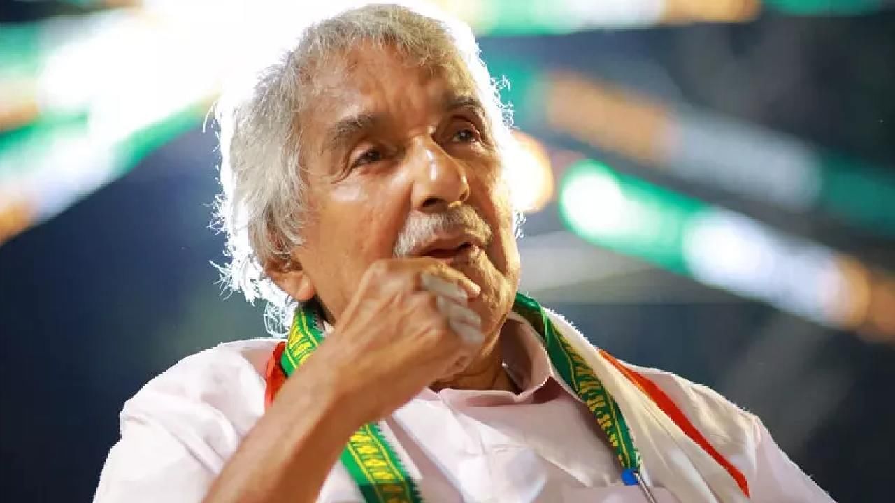 Oommen Chandy: ನ್ಯುಮೋನಿಯಾದಿಂದ ಕೇರಳದ ಮಾಜಿ ಸಿಎಂ ಉಮ್ಮನ್ ಚಾಂಡಿ ಆಸ್ಪತ್ರೆಗೆ ದಾಖಲು Oommen Chandy: ನ್ಯುಮೋನಿಯಾದಿಂದ ಕೇರಳದ ಮಾಜಿ ಸಿಎಂ ಉಮ್ಮನ್ ಚಾಂಡಿ ಆಸ್ಪತ್ರೆಗೆ ದಾಖಲು