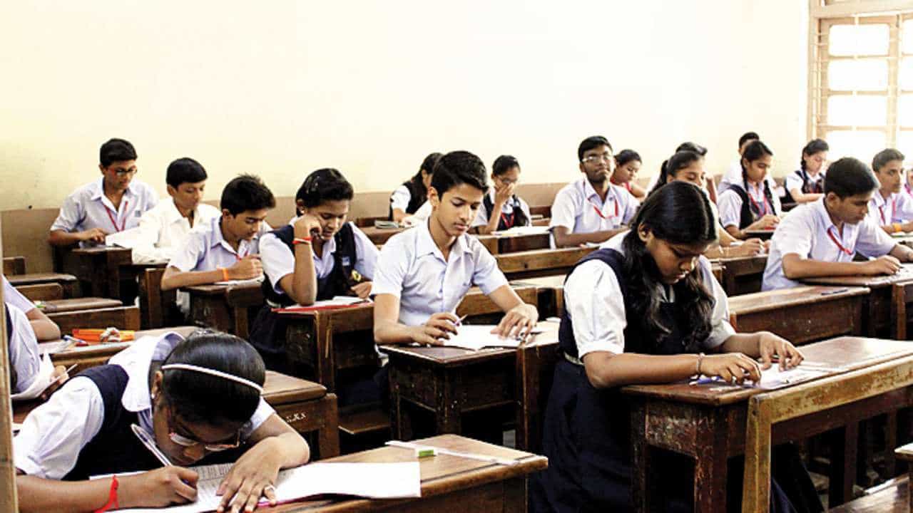 Karnataka 2nd PU Board Exam 2023: ಕೆಲವೇ ವಾರಗಳಲ್ಲಿ ದ್ವೀತಿಯ ಪಿಯುಸಿ ಪರೀಕ್ಷೆ; ನೀವು ಈ ರೀತಿ ಓದಿದರೆ ಒಳ್ಳೆ ಅಂಕ ಗ್ಯಾರಂಟಿ! Karnataka 2nd PU Board Exam 2023: ಕೆಲವೇ ವಾರಗಳಲ್ಲಿ ದ್ವೀತಿಯ ಪಿಯುಸಿ ಪರೀಕ್ಷೆ; ನೀವು ಈ ರೀತಿ ಓದಿದರೆ ಒಳ್ಳೆ ಅಂಕ ಗ್ಯಾರಂಟಿ!