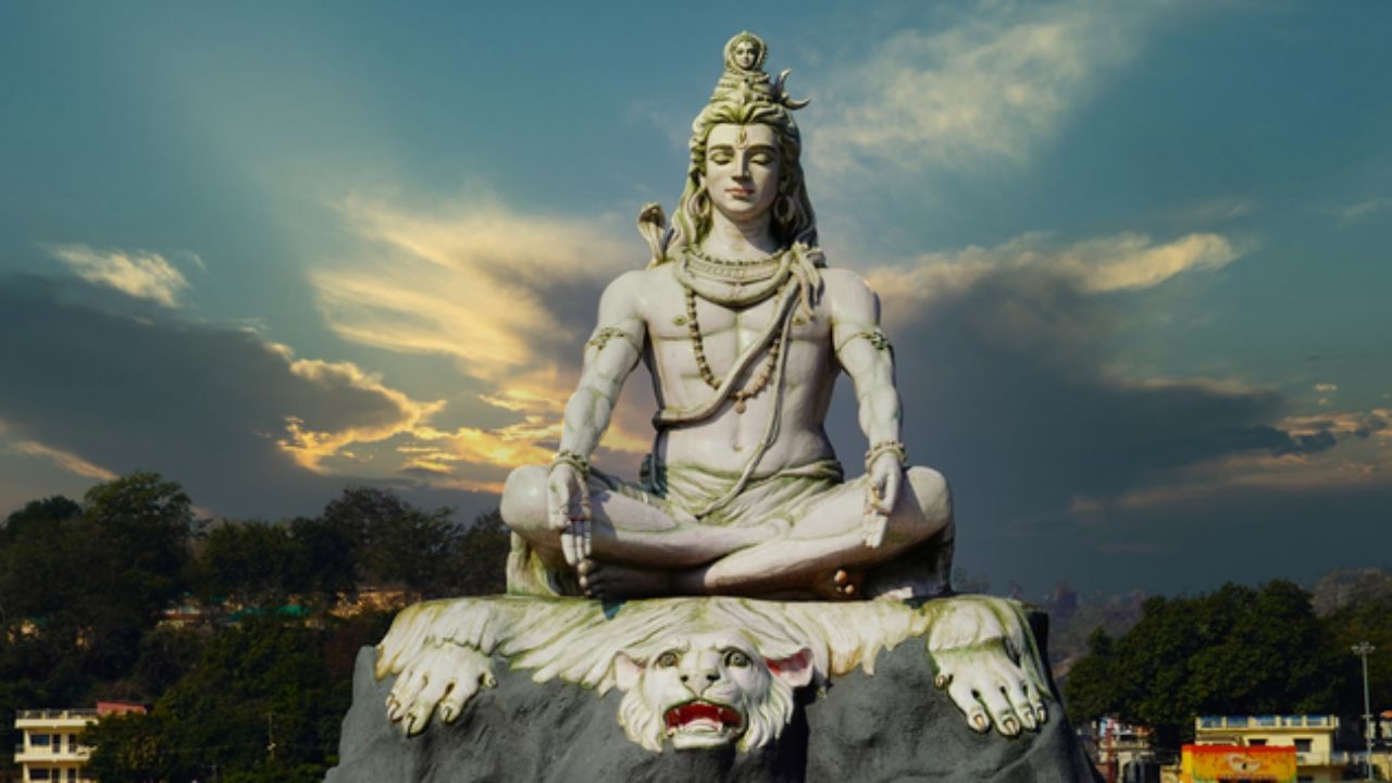Maha Shivaratri 2023: ಈ ಬಾರಿ ಮಹಾಶಿವರಾತ್ರಿ ಯಾವಾಗ?; ದಿನಾಂಕ, ಸಮಯ, ಪೂಜಾ ವಿಧಾನದ ಮಾಹಿತಿ ಇಲ್ಲಿದೆ Maha Shivaratri 2023: ಈ ಬಾರಿ ಮಹಾಶಿವರಾತ್ರಿ ಯಾವಾಗ?; ದಿನಾಂಕ, ಸಮಯ, ಪೂಜಾ ವಿಧಾನದ ಮಾಹಿತಿ ಇಲ್ಲಿದೆ