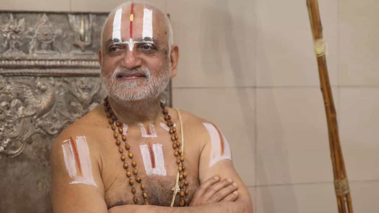 ಮತ್ತೆ ಬಾಲ ಬಿಚ್ಚಿದ ನಿಷೇಧಿತ ಪಿಎಫ್ಐ ಸಂಘಟನೆ ಸದಸ್ಯರು: ಯತಿರಾಜ ರಾಮಾನುಜ ಜೀಯರ್ ಸ್ವಾಮೀಜಿಗೆ ಜೀವ ಬೆದರಿಕೆ ಮತ್ತೆ ಬಾಲ ಬಿಚ್ಚಿದ ನಿಷೇಧಿತ ಪಿಎಫ್ಐ ಸಂಘಟನೆ ಸದಸ್ಯರು: ಯತಿರಾಜ ರಾಮಾನುಜ ಜೀಯರ್ ಸ್ವಾಮೀಜಿಗೆ ಜೀವ ಬೆದರಿಕೆ