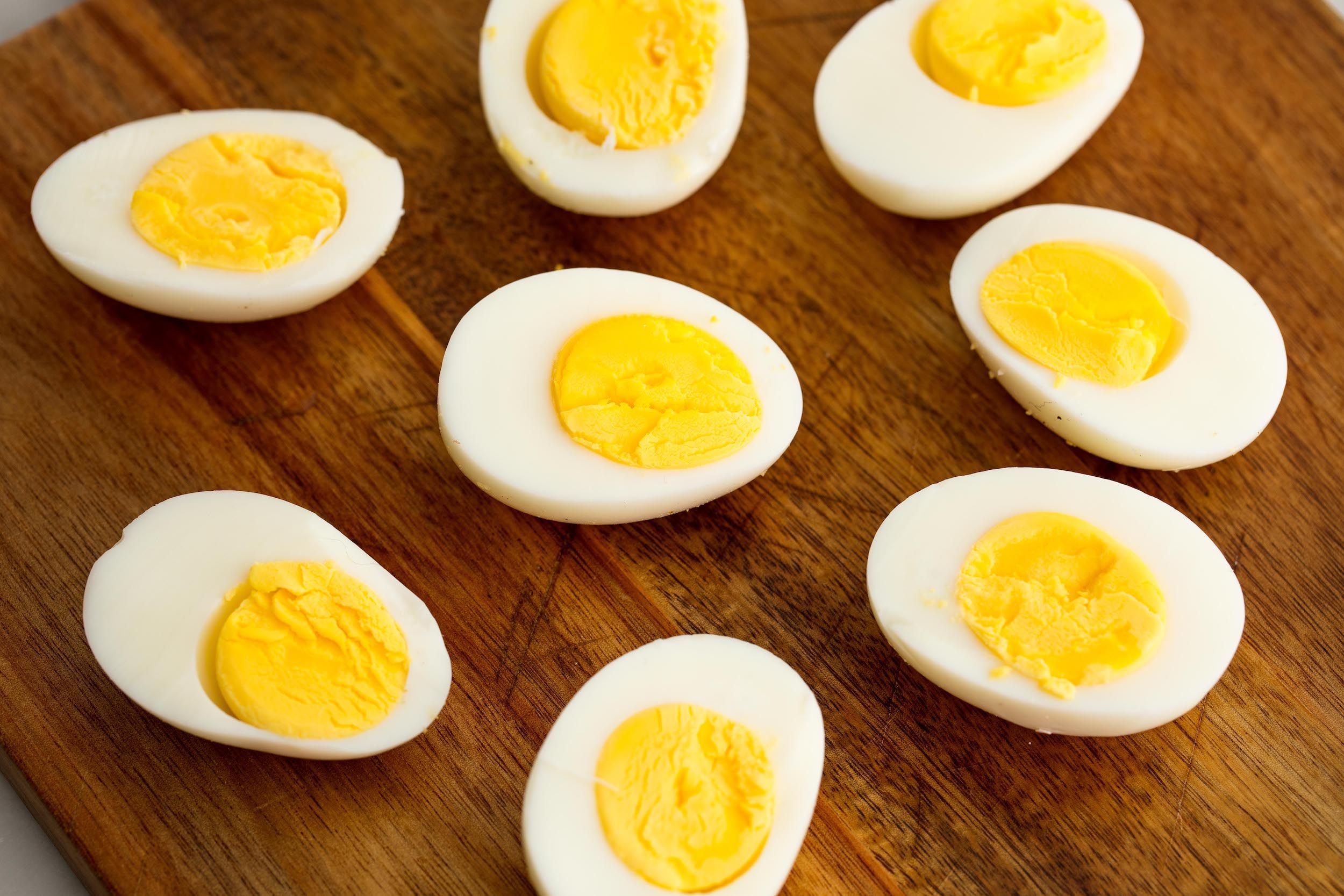 1519321899-hard-boiled-eggs-horizontal