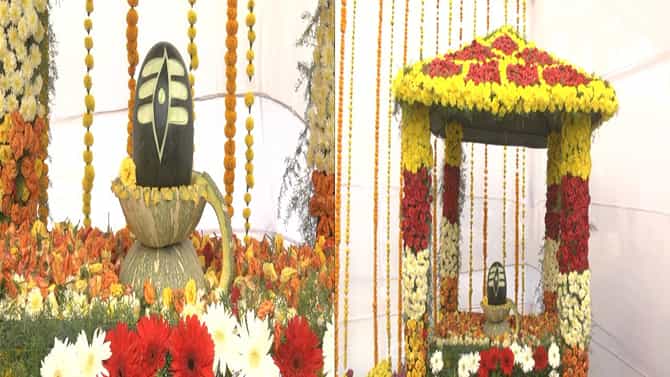 ಕಣ್ಮನ ಸೆಳೆದ ಫಲಪುಷ್ಪ ಪ್ರದರ್ಶನ, ಕಲ್ಲಂಗಡಿ ಹಣ್ಣಿನಲ್ಲಿ ಅರಳಿದ ಅನೇಕ ಮಹನೀಯರ ಚಿತ್ರಗಳು; ಝಲಕ್​ ಇಲ್ಲಿದೆ ನೋಡಿ