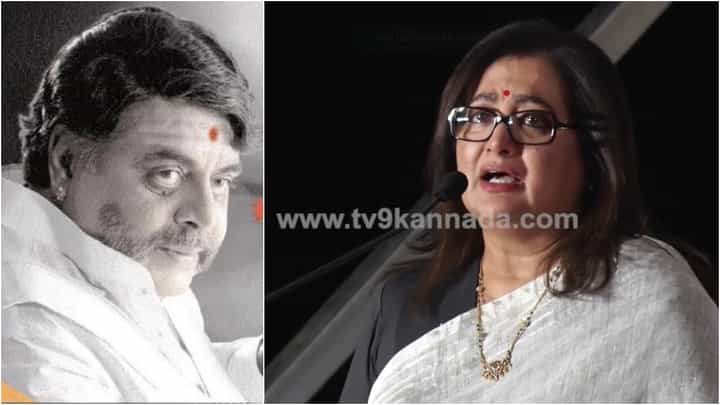 Sumalatha Ambareesh: ಅಂಬರೀಷ್ ಬಗ್ಗೆ ಮಾತನಾಡುತ್ತಾ ಸುಮಲತಾ ಭಾವುಕ; ವೇದಿಕೆಯಲ್ಲೇ ಕಣ್ಣೀರು ಹಾಕಿದ ಸಂಸದೆ Sumalatha Ambareesh: ಅಂಬರೀಷ್ ಬಗ್ಗೆ ಮಾತನಾಡುತ್ತಾ ಸುಮಲತಾ ಭಾವುಕ; ವೇದಿಕೆಯಲ್ಲೇ ಕಣ್ಣೀರು ಹಾಕಿದ ಸಂಸದೆ