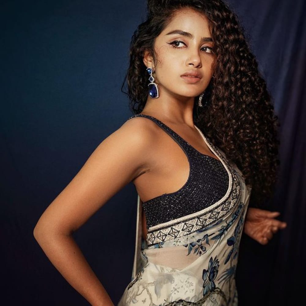 ಸೀರೆಯುಟ್ಟು ಸಖತ್ ಆಗಿ ಮಿಂಚಿದ ಅನುಪಮಾ ಪರಮೇಶ್ವರ್