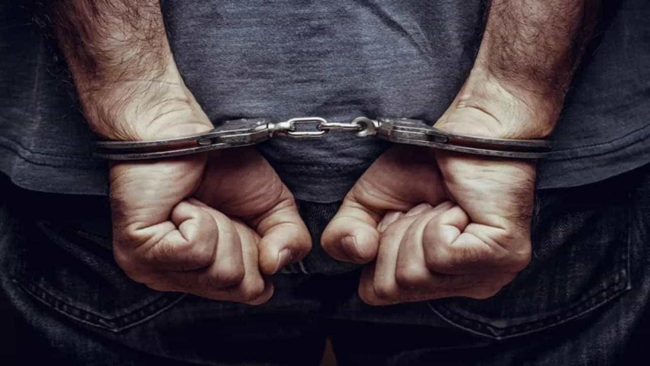 Delhi Crime: ರಸ್ತೆ ಅಪಘಾತದಲ್ಲಿ ಮೃತಪಟ್ಟ ಸ್ನೇಹಿತನ ಶವವನ್ನು ಅಂಡರ್​ಪಾಸ್​ನಲ್ಲಿ ಎಸೆದು ಹೋಗಿದ್ದ ಮೂವರ ಬಂಧನ