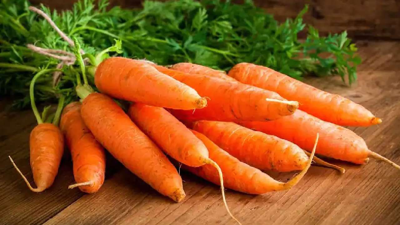 Health Benefits of Carrots Experts say that eating raw carrots is good for health tips in kannada