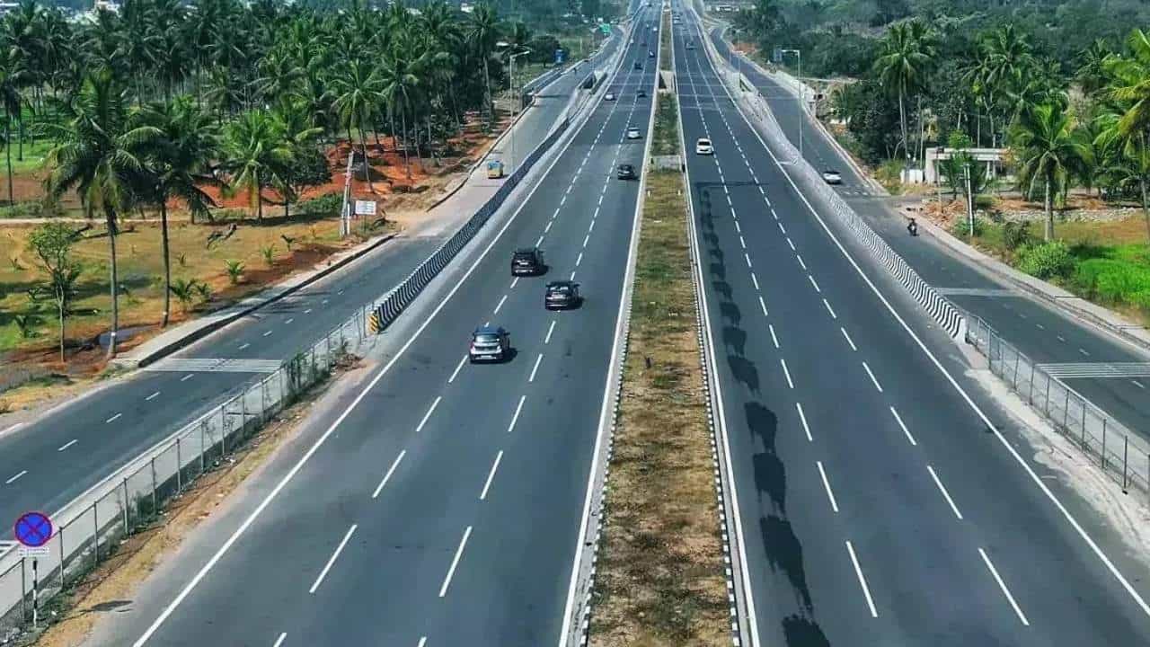 ನಾಳೆಯಿಂದ ಬೆಂಗಳೂರು ಮೈಸೂರು ಹೈವೇಯಲ್ಲಿ ಟೋಲ್ ಸಂಗ್ರಹ ಸಾಧ್ಯತೆ ನಾಳೆಯಿಂದ ಬೆಂಗಳೂರು ಮೈಸೂರು ಹೈವೇಯಲ್ಲಿ ಟೋಲ್ ಸಂಗ್ರಹ ಸಾಧ್ಯತೆ